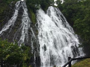 オシンコシンの滝